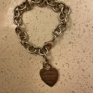 Please Return to Tiffany’s silver bracelet